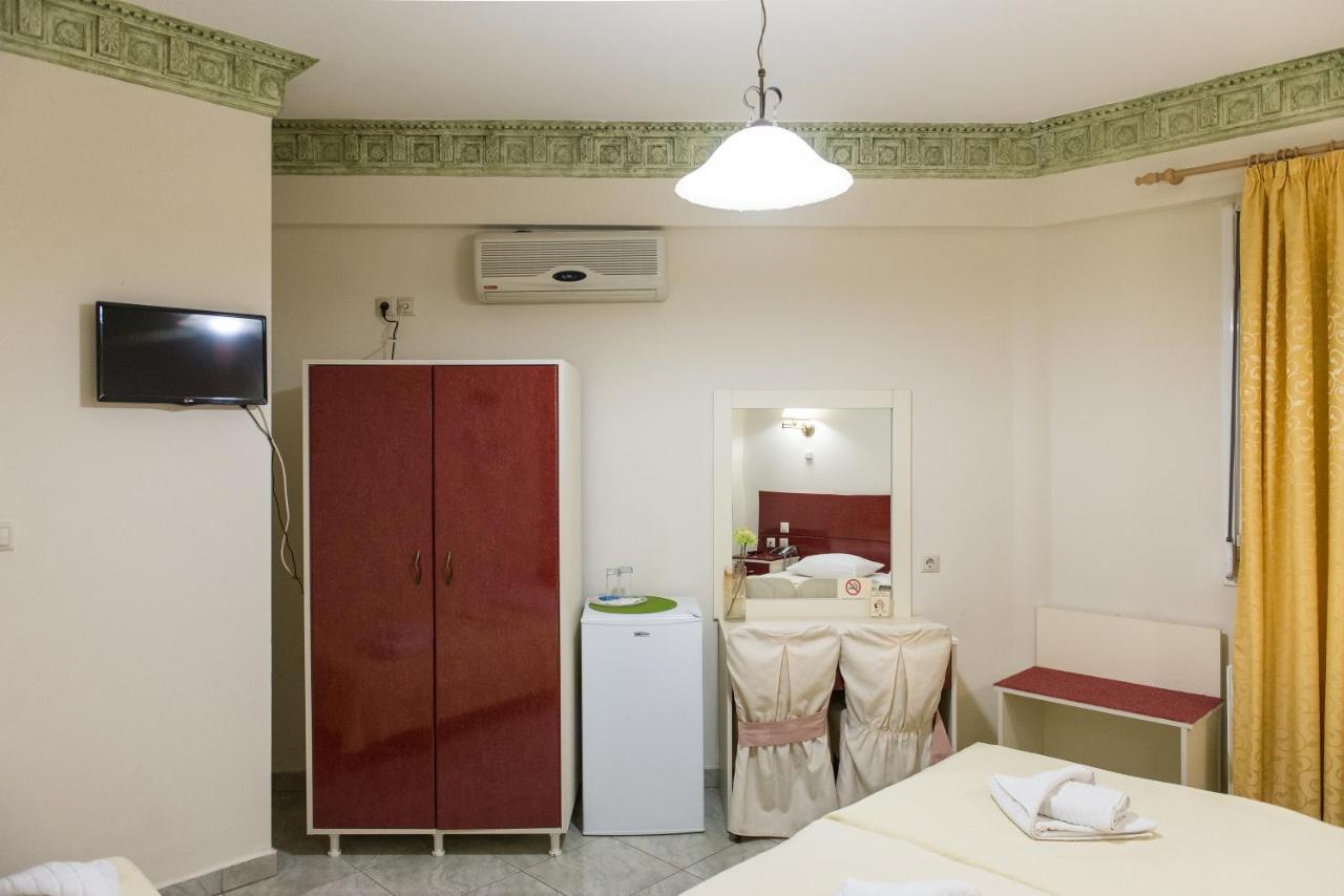 Hotel Aigli Farsala Екстериор снимка