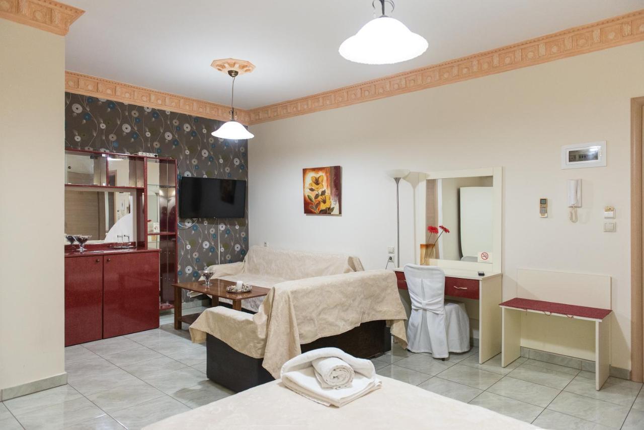 Hotel Aigli Farsala Екстериор снимка
