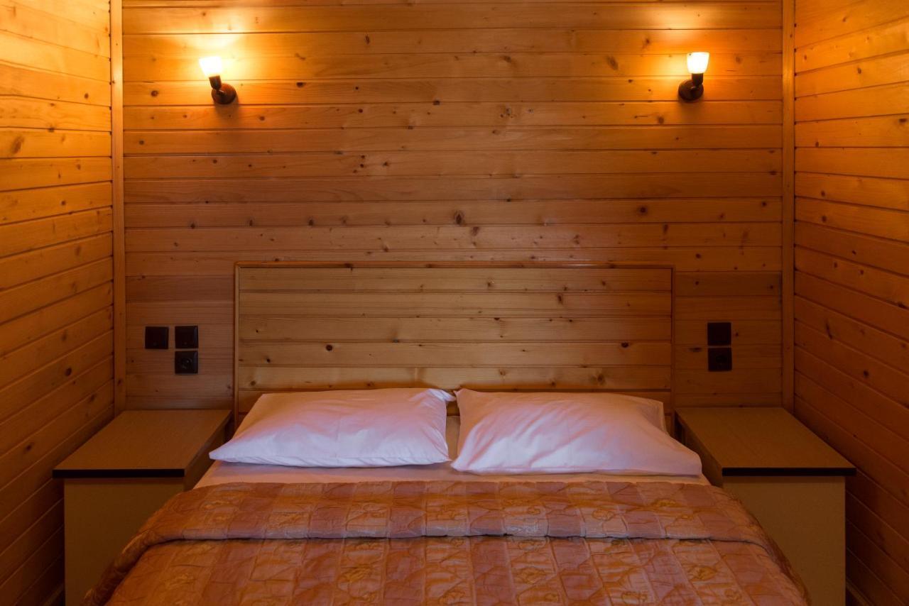 Hotel Aigli Farsala Екстериор снимка